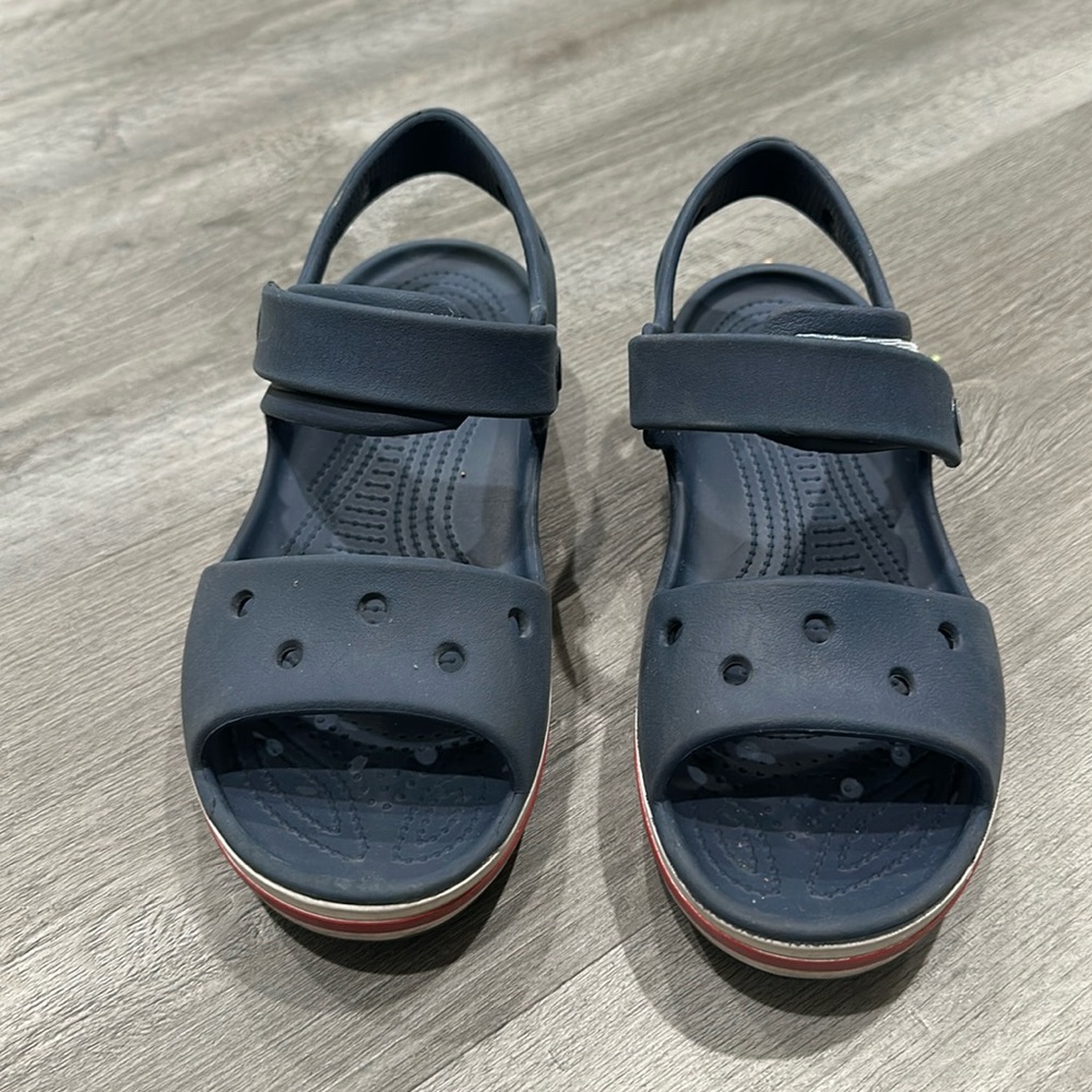Crocs sandals 3US
